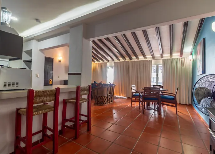 La Iguana Vallarta Lgbt Adults Only - Romantic Zone - Party Clubbing Street